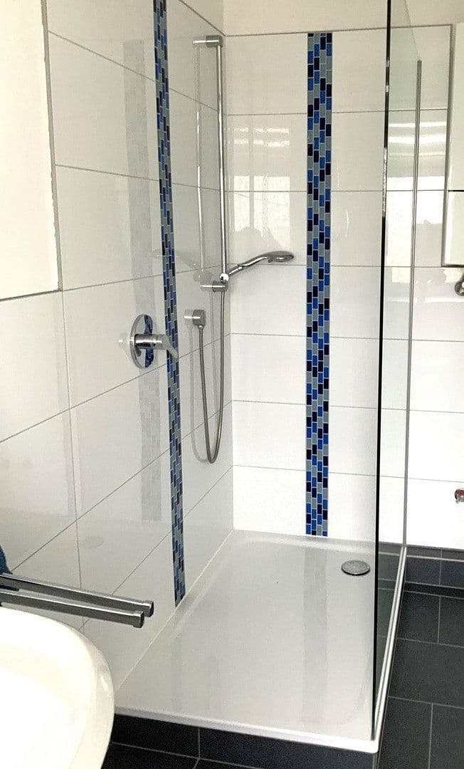 Pronájem bytu 3+1 105 m², Bielefeld, Severní Porýní-Vestfálsko Pronájem bytu 3+1 105 m², Bielefeld, Severní Porýní-Vestfálsko