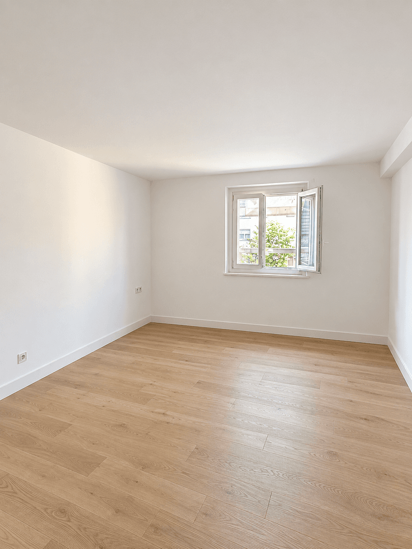 Pronájem bytu 3+1 70 m², Heilbronnerstraße 45, Lauffen am Neckar, Bádensko-Württembersko Pronájem bytu 3+1 70 m², Heilbronnerstraße 45, Lauffen am Neckar, Bádensko-Württembersko