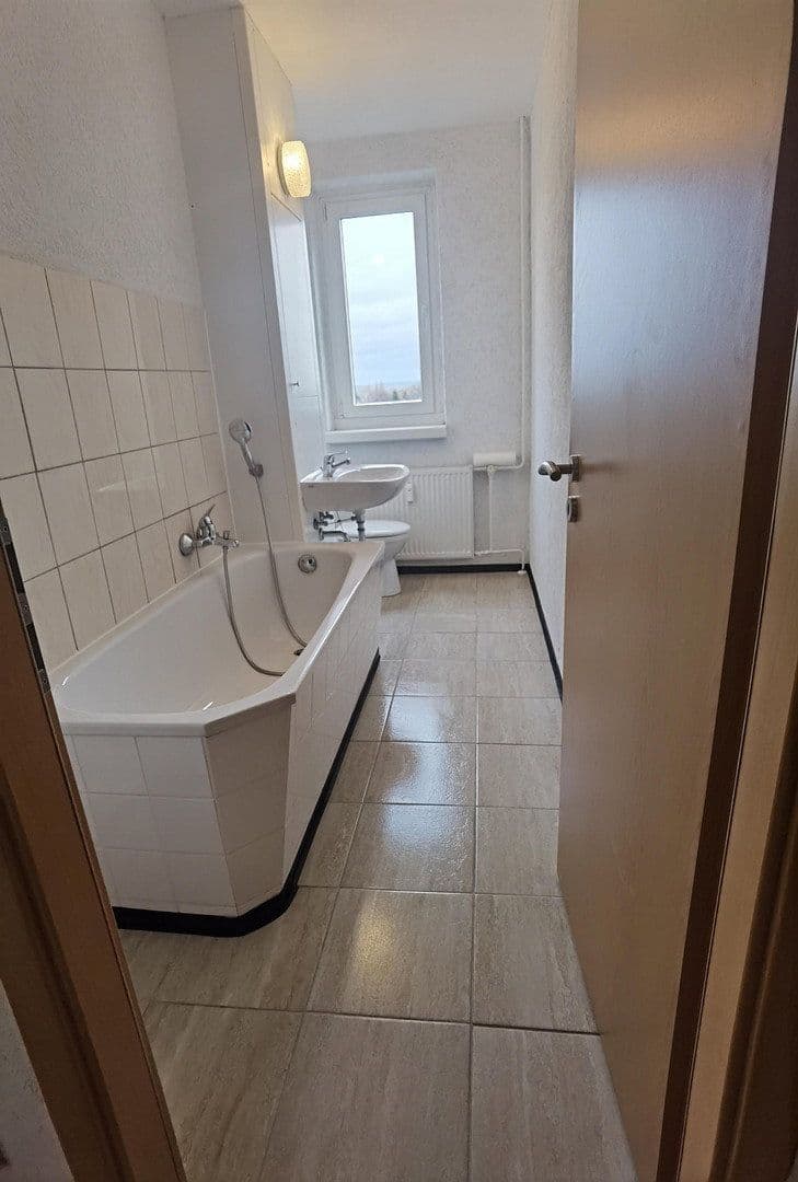 Pronájem bytu 4+1 77 m², Puschkinstr. 2, Halberstadt, Sasko-Anhaltsko Pronájem bytu 4+1 77 m², Puschkinstr. 2, Halberstadt, Sasko-Anhaltsko