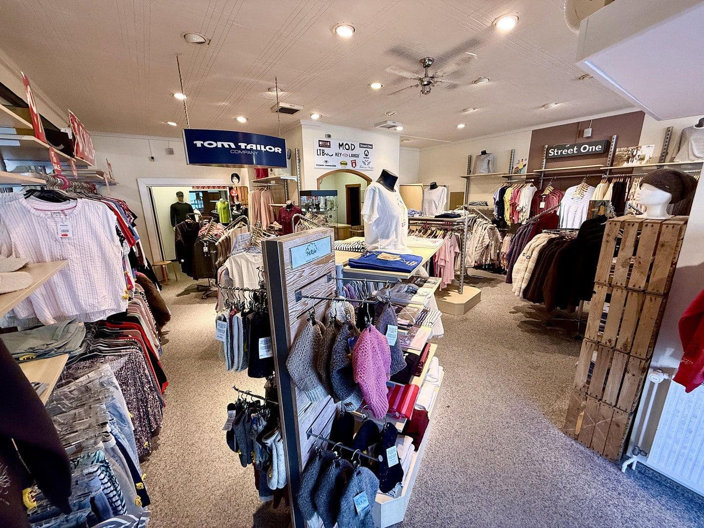 Pronájem nebytového prostoru 212 m², Bismarckstraße 49-51, Borkum, Dolní Sasko Pronájem nebytového prostoru 212 m², Bismarckstraße 49-51, Borkum, Dolní Sasko