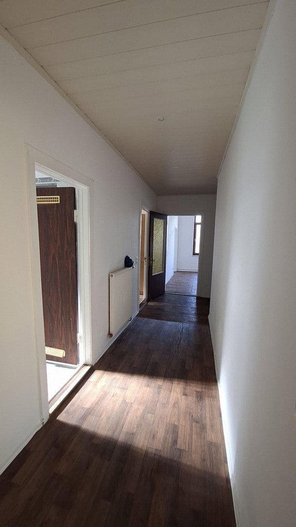 Pronájem bytu 3+1 82 m², Bremerhaven, Bremen Pronájem bytu 3+1 82 m², Bremerhaven, Bremen