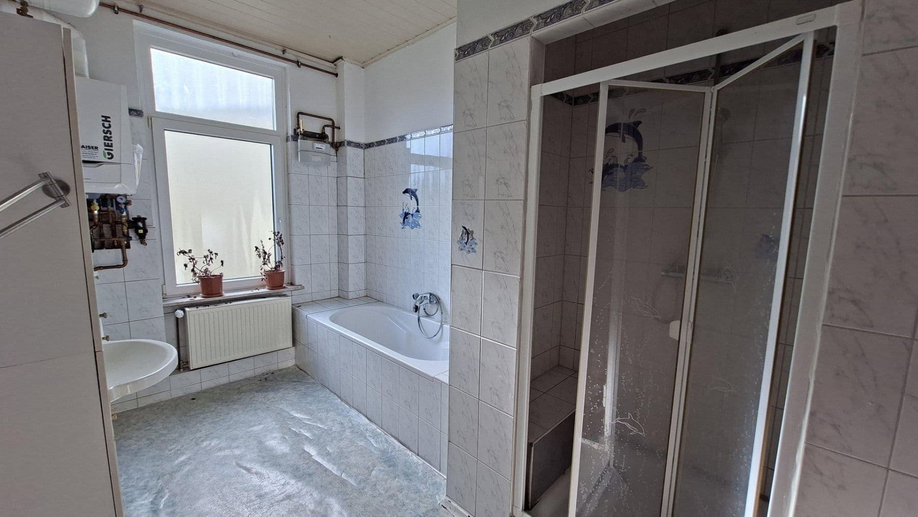 Pronájem bytu 3+1 82 m², Bremerhaven, Bremen Pronájem bytu 3+1 82 m², Bremerhaven, Bremen