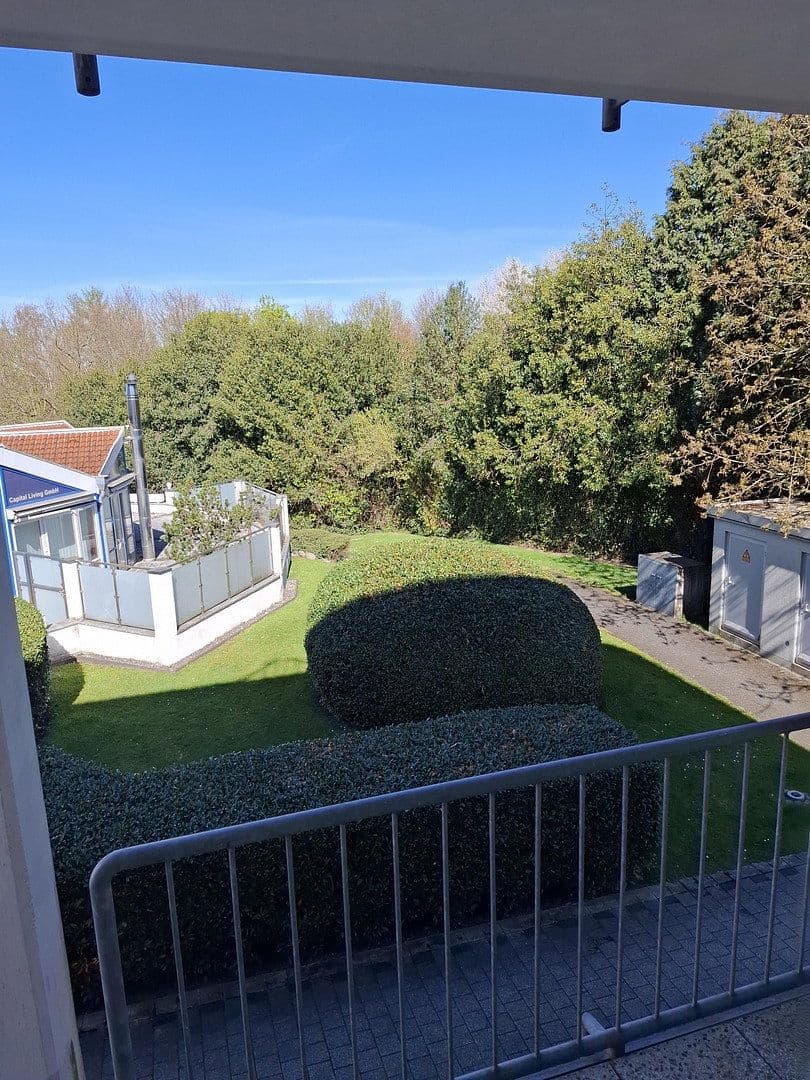 Pronájem bytu 1+1 33 m², Hattinger Str. 572, Bochum, Severní Porýní-Vestfálsko Pronájem bytu 1+1 33 m², Hattinger Str. 572, Bochum, Severní Porýní-Vestfálsko