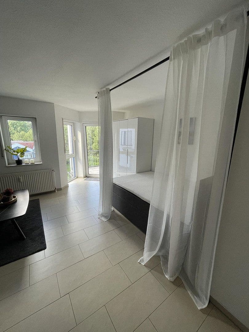 Pronájem bytu 1+1 33 m², Hattinger Str. 572, Bochum, Severní Porýní-Vestfálsko Pronájem bytu 1+1 33 m², Hattinger Str. 572, Bochum, Severní Porýní-Vestfálsko