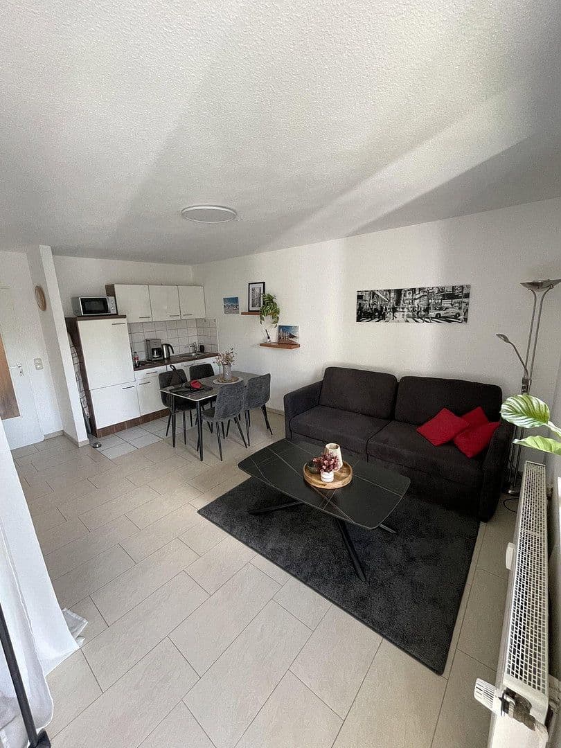 Pronájem bytu 1+1 33 m², Hattinger Str. 572, Bochum, Severní Porýní-Vestfálsko Pronájem bytu 1+1 33 m², Hattinger Str. 572, Bochum, Severní Porýní-Vestfálsko