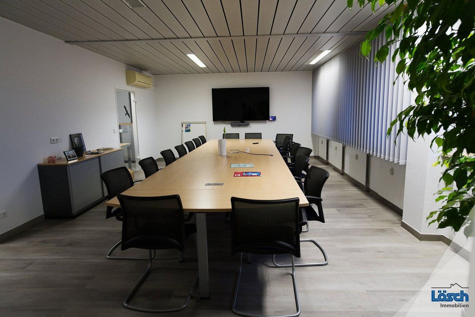 Pronájem kanceláře 157 m², Laufamholzstr. 118, Nürnberg, Bavorsko Pronájem kanceláře 157 m², Laufamholzstr. 118, Nürnberg, Bavorsko