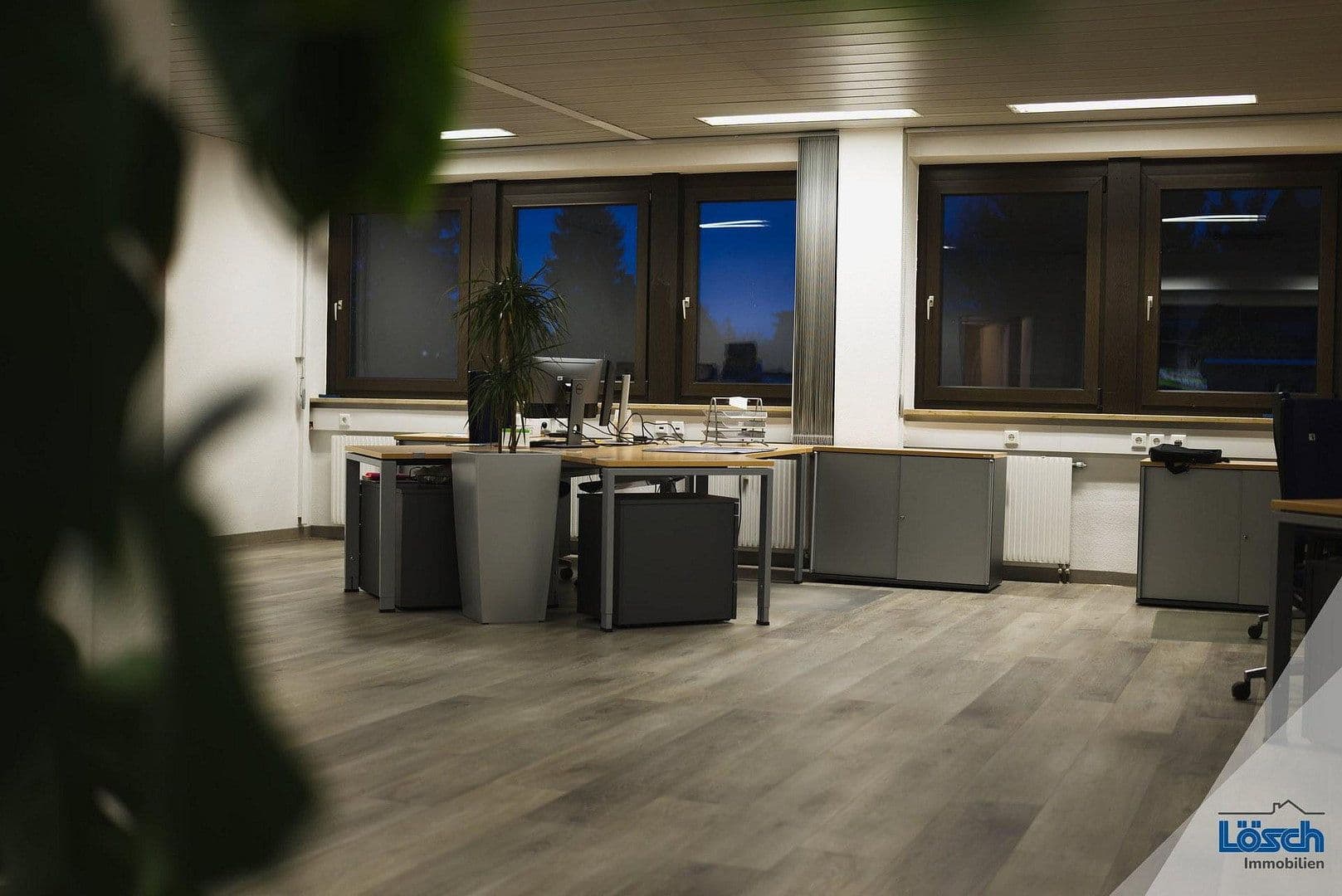 Pronájem kanceláře 157 m², Laufamholzstr. 118, Nürnberg, Bavorsko Pronájem kanceláře 157 m², Laufamholzstr. 118, Nürnberg, Bavorsko