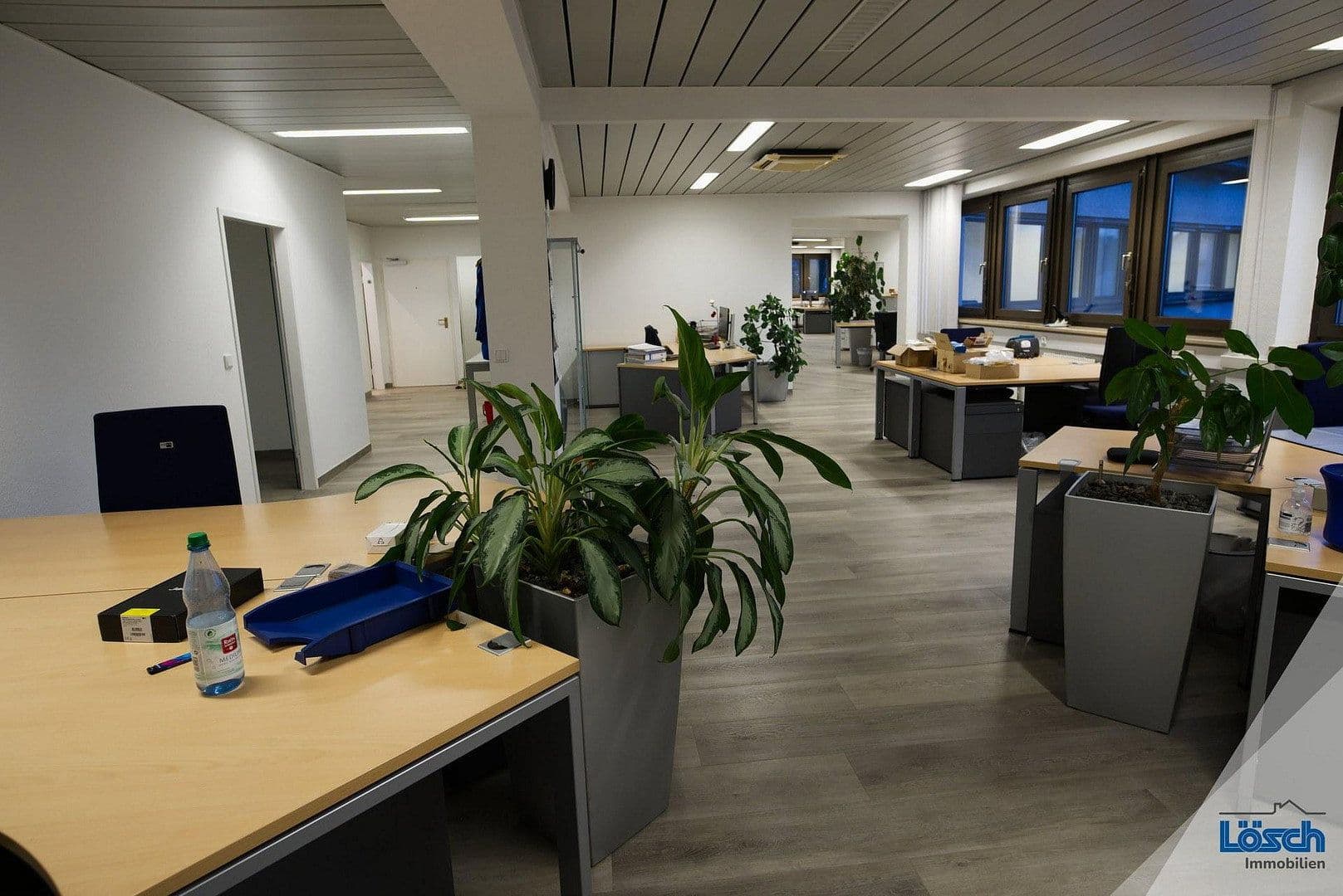 Pronájem kanceláře 157 m², Laufamholzstr. 118, Nürnberg, Bavorsko Pronájem kanceláře 157 m², Laufamholzstr. 118, Nürnberg, Bavorsko