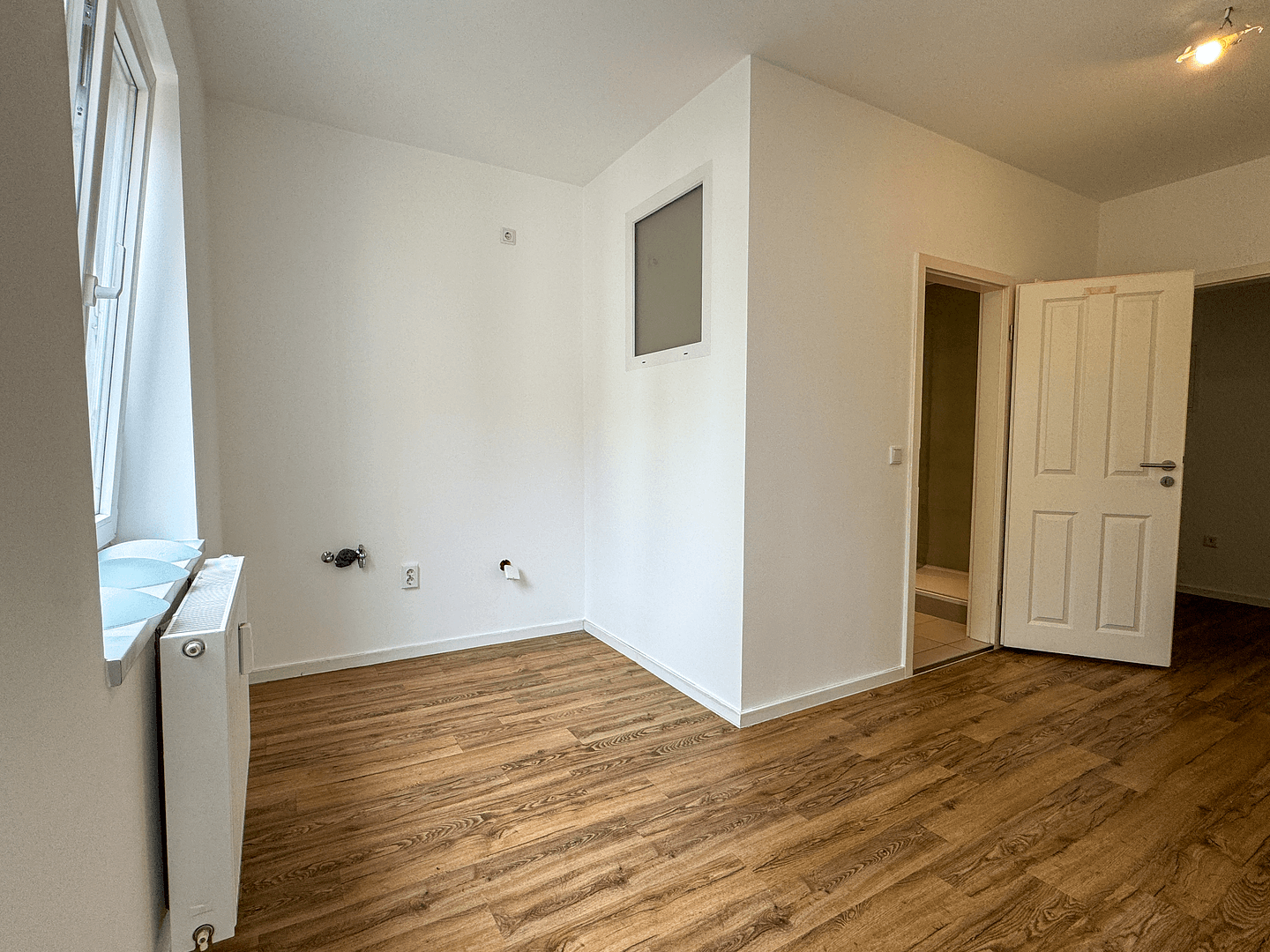 Pronájem bytu 1+1 42 m², Leverkusen, Opladen, Severní Porýní-Vestfálsko Pronájem bytu 1+1 42 m², Leverkusen, Opladen, Severní Porýní-Vestfálsko