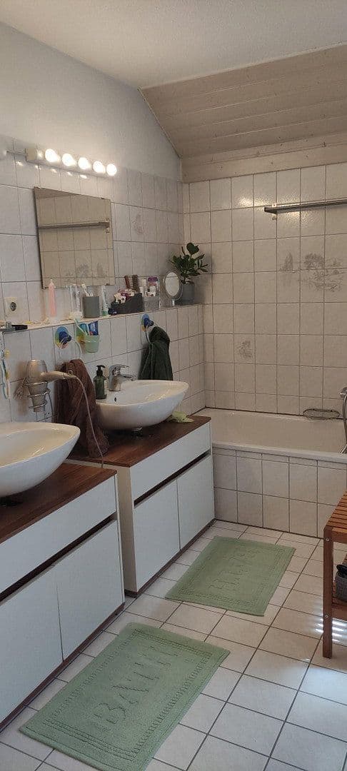 Prodej domu 140 m², pozemek 168 m², Wutöschingen, Bádensko-Württembersko Prodej domu 140 m², pozemek 168 m², Wutöschingen, Bádensko-Württembersko