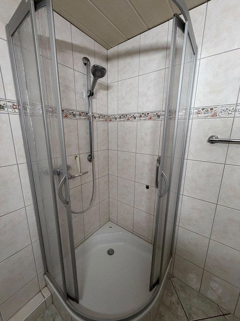 Pronájem bytu 2+1 60 m², Erkrath, Severní Porýní-Vestfálsko Pronájem bytu 2+1 60 m², Erkrath, Severní Porýní-Vestfálsko