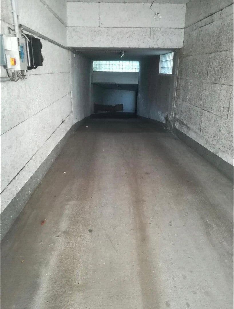 Pronájem garáže, Spittelauer Lände 9, Wien, Wien Pronájem garáže, Spittelauer Lände 9, Wien, Wien