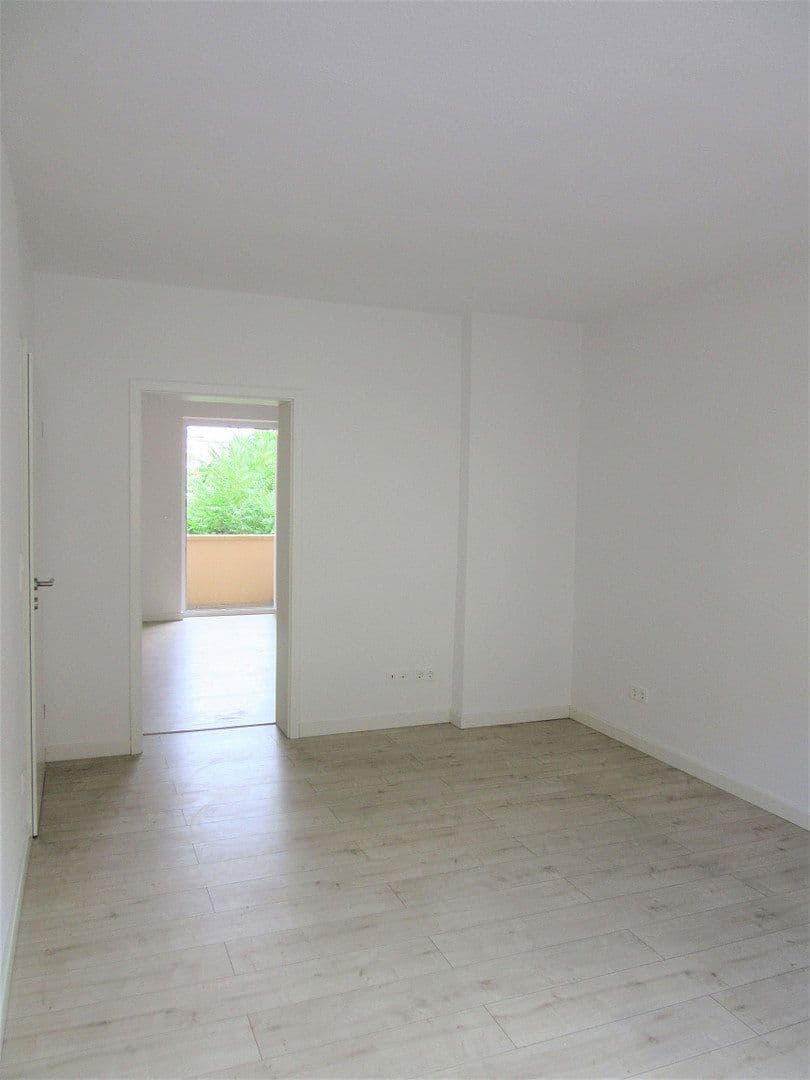 Pronájem bytu 2+1 50 m², Eisnerstraße 12, Magdeburg, Sasko-Anhaltsko Pronájem bytu 2+1 50 m², Eisnerstraße 12, Magdeburg, Sasko-Anhaltsko