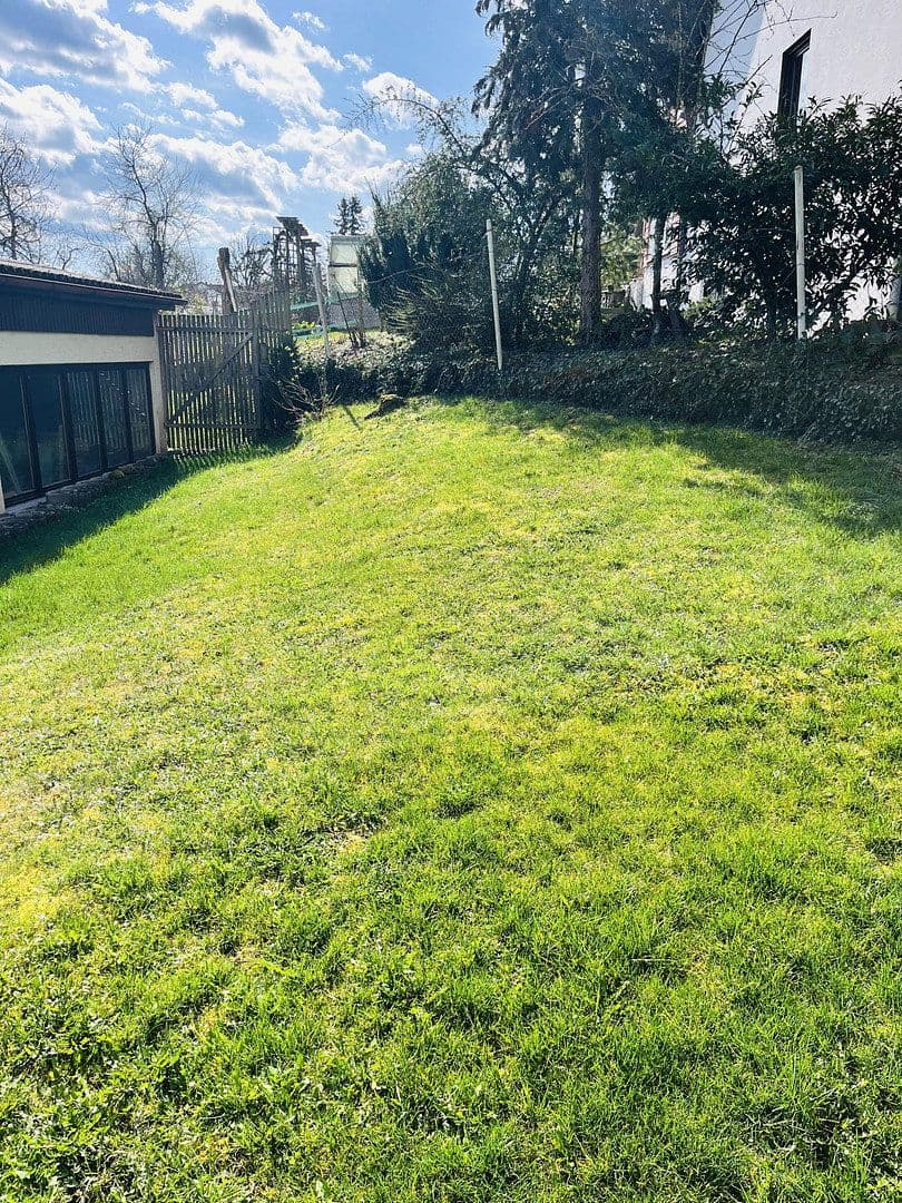 Pronájem domu 140 m², pozemek 450 m², Haigerloch, Bádensko-Württembersko Pronájem domu 140 m², pozemek 450 m², Haigerloch, Bádensko-Württembersko