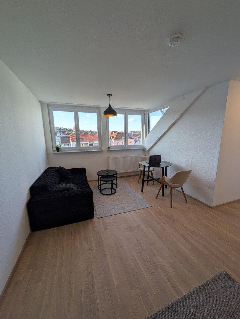 Pronájem bytu 2+1 30 m², Rotebühlstrasse 108, Stuttgart West, Bádensko-Württembersko Pronájem bytu 2+1 30 m², Rotebühlstrasse 108, Stuttgart West, Bádensko-Württembersko