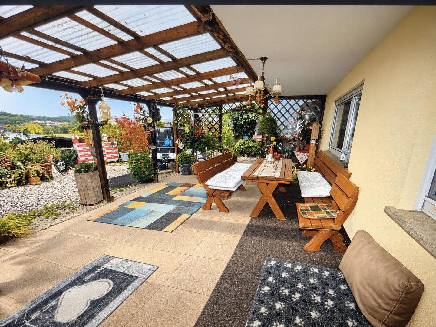 Prodej domu 333 m², pozemek 1.100 m², Burghaun, Hessen Prodej domu 333 m², pozemek 1.100 m², Burghaun, Hessen
