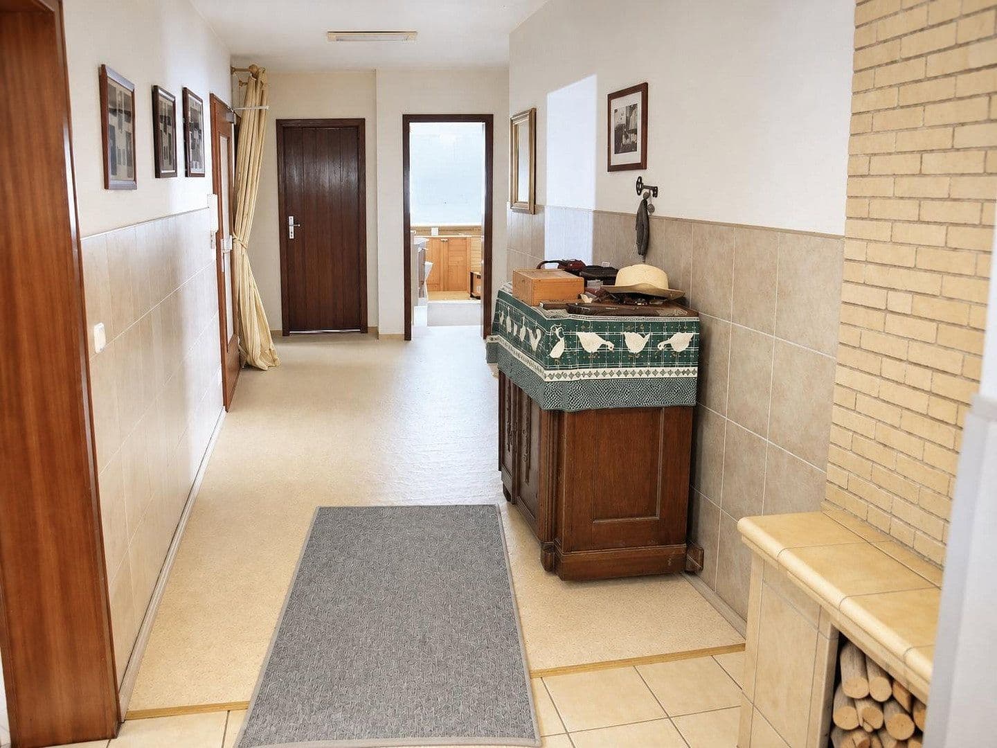 Prodej domu 333 m², pozemek 1.100 m², Burghaun, Hessen Prodej domu 333 m², pozemek 1.100 m², Burghaun, Hessen