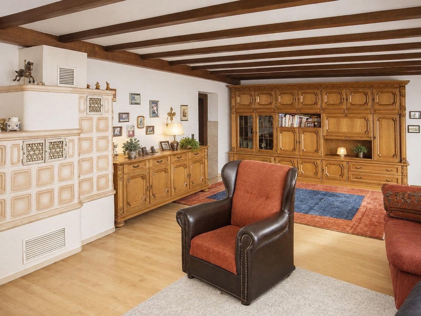 Prodej domu 333 m², pozemek 1.100 m², Burghaun, Hessen Prodej domu 333 m², pozemek 1.100 m², Burghaun, Hessen