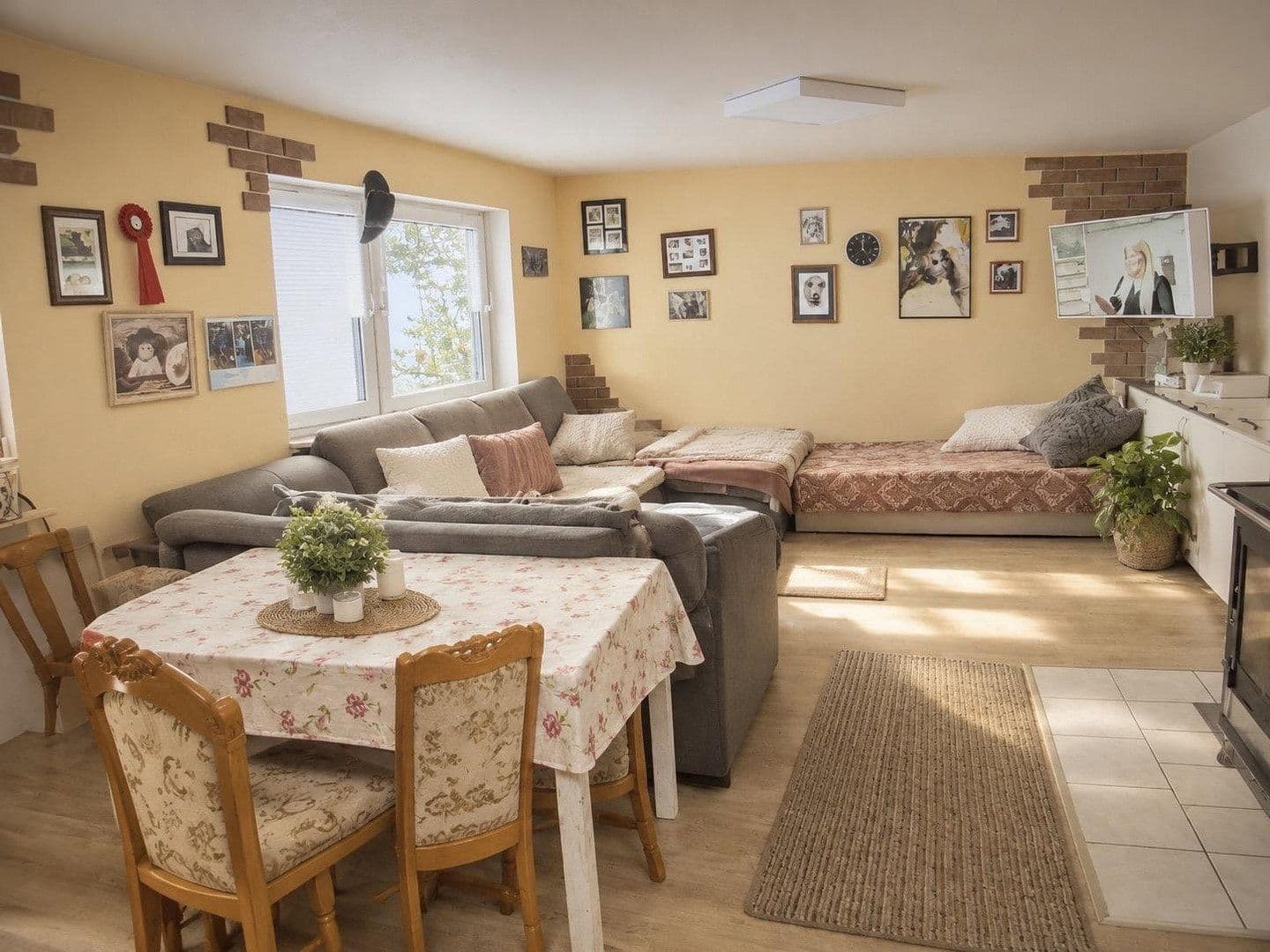 Prodej domu 333 m², pozemek 1.100 m², Burghaun, Hessen Prodej domu 333 m², pozemek 1.100 m², Burghaun, Hessen