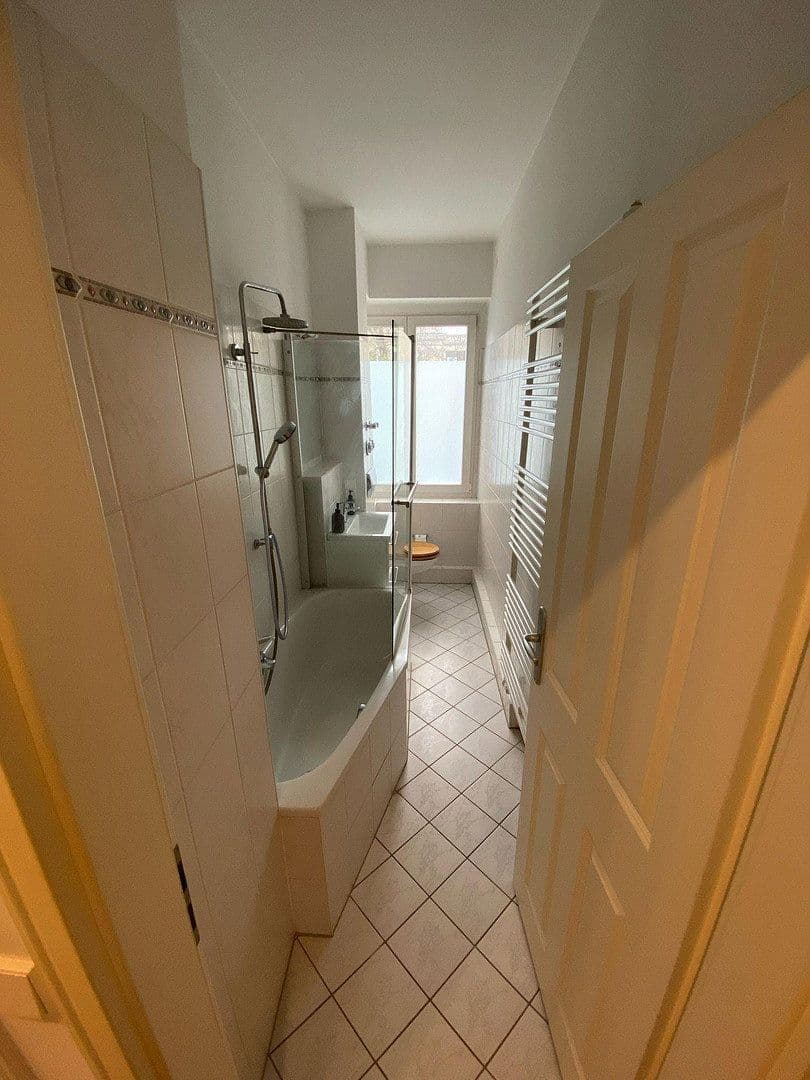 Prodej bytu 2+1 57 m², Ostseestraße 41, Berlin, Berlín Prodej bytu 2+1 57 m², Ostseestraße 41, Berlin, Berlín