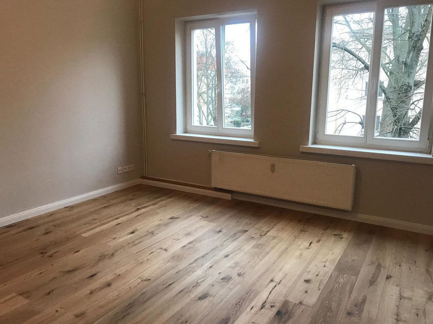 Prodej bytu 2+1 57 m², Ostseestraße 41, Berlin, Berlín Prodej bytu 2+1 57 m², Ostseestraße 41, Berlin, Berlín