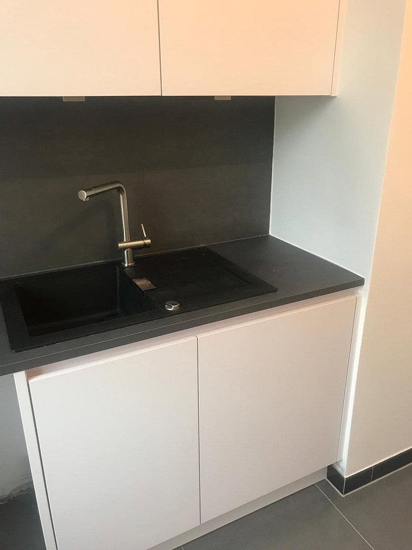Prodej bytu 2+1 57 m², Ostseestraße 41, Berlin, Berlín Prodej bytu 2+1 57 m², Ostseestraße 41, Berlin, Berlín