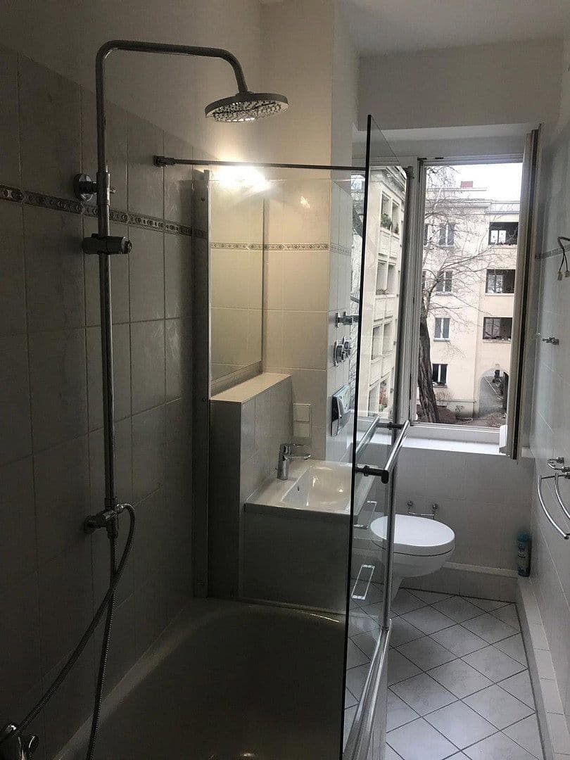 Prodej bytu 2+1 57 m², Ostseestraße 41, Berlin, Berlín Prodej bytu 2+1 57 m², Ostseestraße 41, Berlin, Berlín
