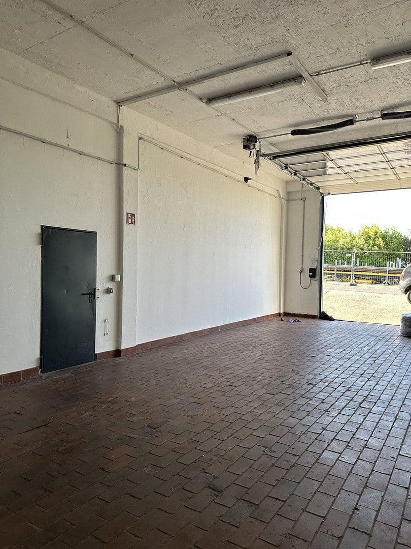 Pronájem nebytového prostoru 120 m², Friedrich Kaiser Strasse 13, Iserlohn, Severní Porýní-Vestfálsko Pronájem nebytového prostoru 120 m², Friedrich Kaiser Strasse 13, Iserlohn, Severní Porýní-Vestfálsko