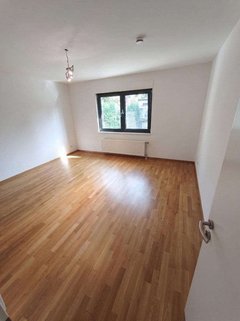 Pronájem bytu 3+1 95 m², Berlin Reinickendorf, Berlín Pronájem bytu 3+1 95 m², Berlin Reinickendorf, Berlín