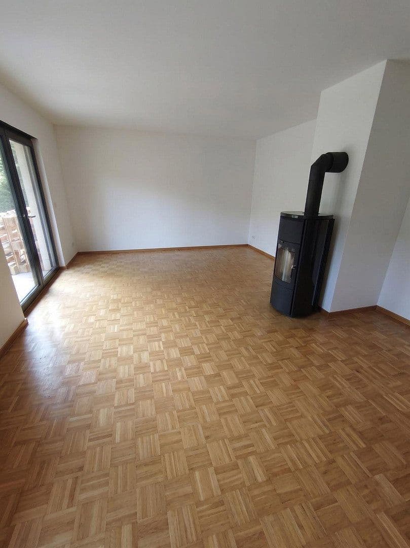 Pronájem bytu 3+1 95 m², Berlin Reinickendorf, Berlín Pronájem bytu 3+1 95 m², Berlin Reinickendorf, Berlín