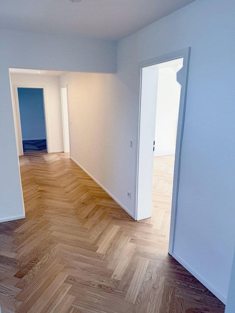 Prodej bytu 4+1 95 m², Waiblingen, Bádensko-Württembersko Prodej bytu 4+1 95 m², Waiblingen, Bádensko-Württembersko