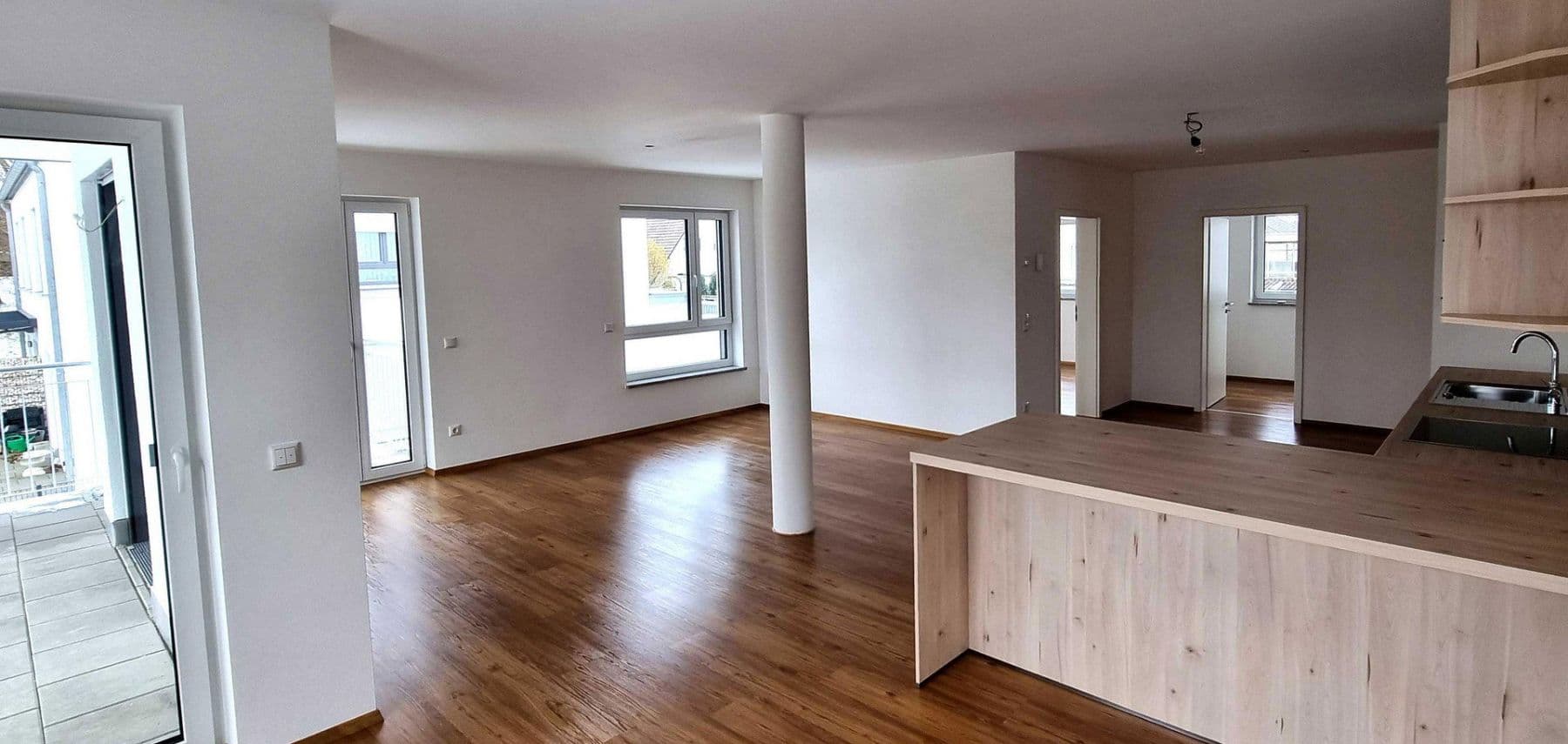 Pronájem bytu 3+1 93 m², Offingen, Bavorsko Pronájem bytu 3+1 93 m², Offingen, Bavorsko