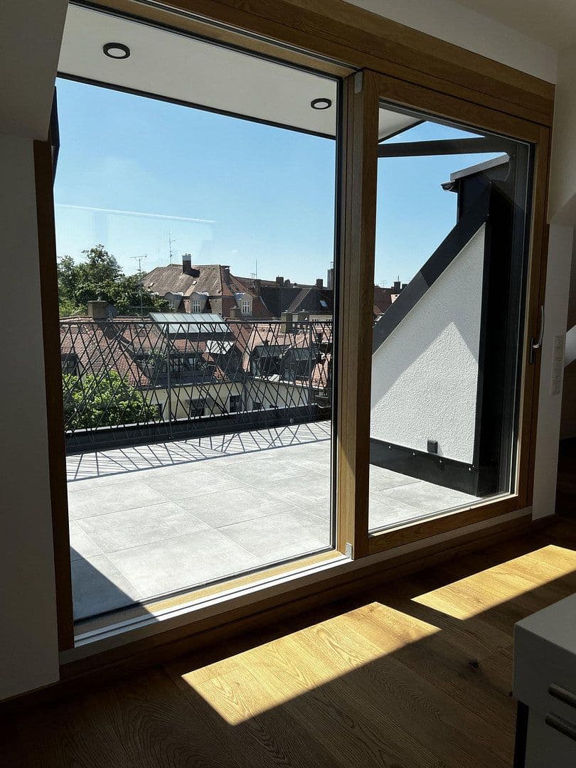 Pronájem bytu 4+1 144 m², Lerchenfeldstraße 28, München, Bavorsko Pronájem bytu 4+1 144 m², Lerchenfeldstraße 28, München, Bavorsko