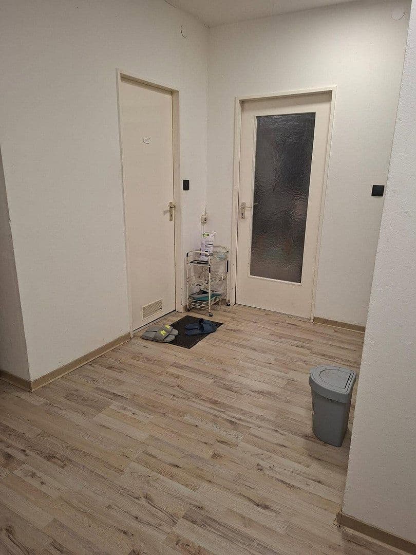 Pronájem bytu 4+1 90 m², Gerhart - Hauptmann Straße 15, Erlangen, Bavorsko Pronájem bytu 4+1 90 m², Gerhart - Hauptmann Straße 15, Erlangen, Bavorsko