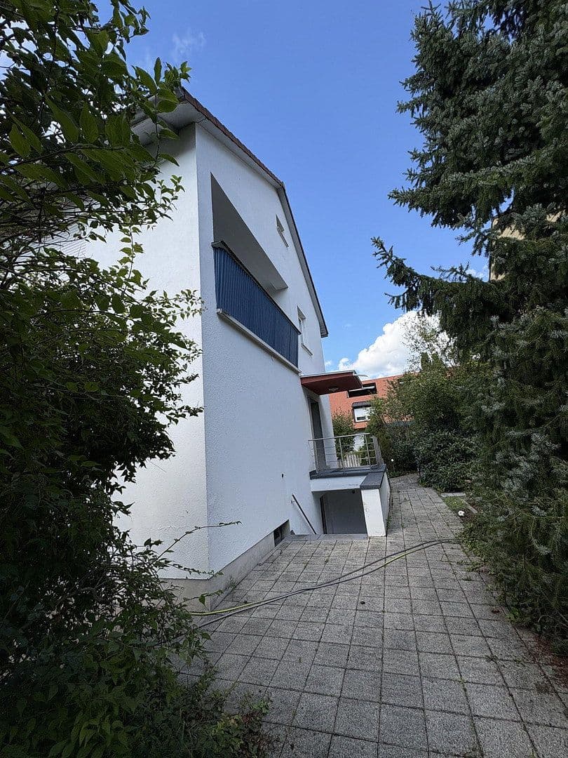 Prodej domu 125 m², pozemek 672 m², Erlangen, Bavorsko Prodej domu 125 m², pozemek 672 m², Erlangen, Bavorsko