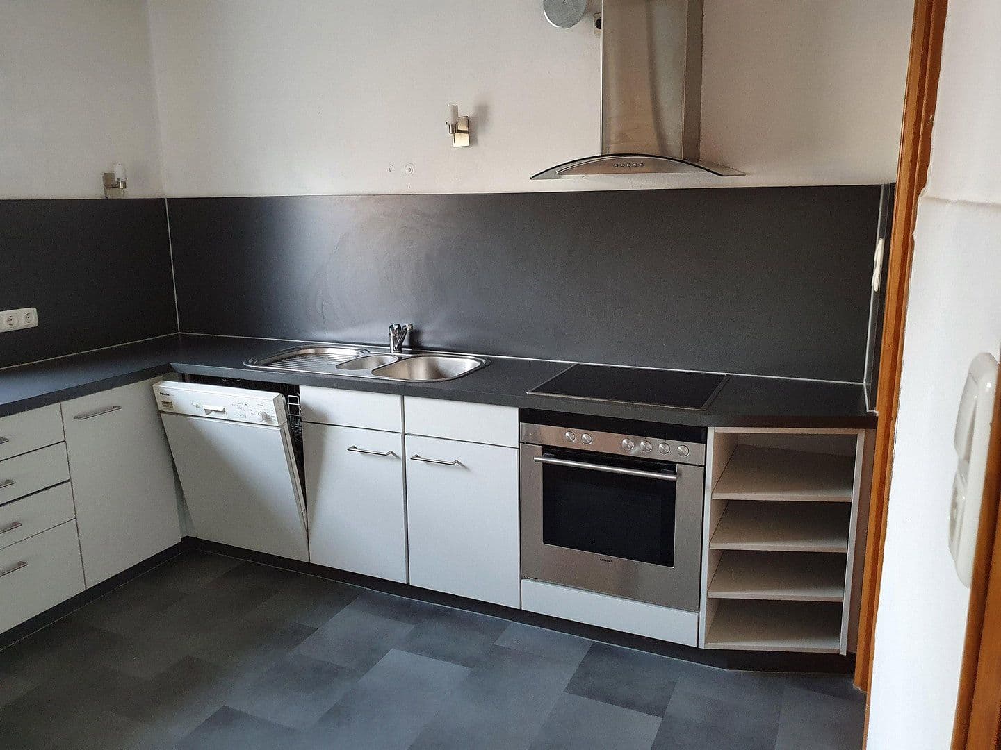 Prodej domu 125 m², pozemek 672 m², Erlangen, Bavorsko Prodej domu 125 m², pozemek 672 m², Erlangen, Bavorsko
