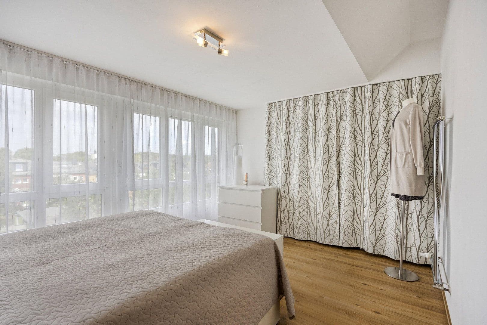 Prodej domu 126 m², pozemek 345 m², Essen, Severní Porýní-Vestfálsko Prodej domu 126 m², pozemek 345 m², Essen, Severní Porýní-Vestfálsko