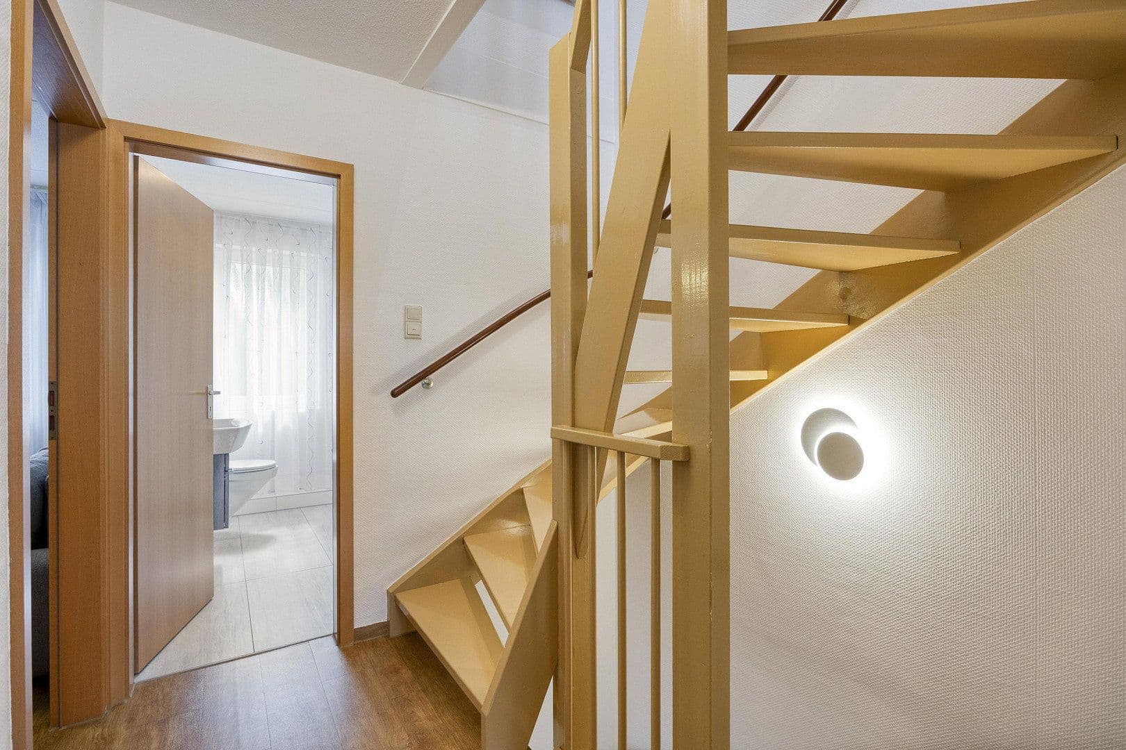 Prodej domu 126 m², pozemek 345 m², Essen, Severní Porýní-Vestfálsko Prodej domu 126 m², pozemek 345 m², Essen, Severní Porýní-Vestfálsko