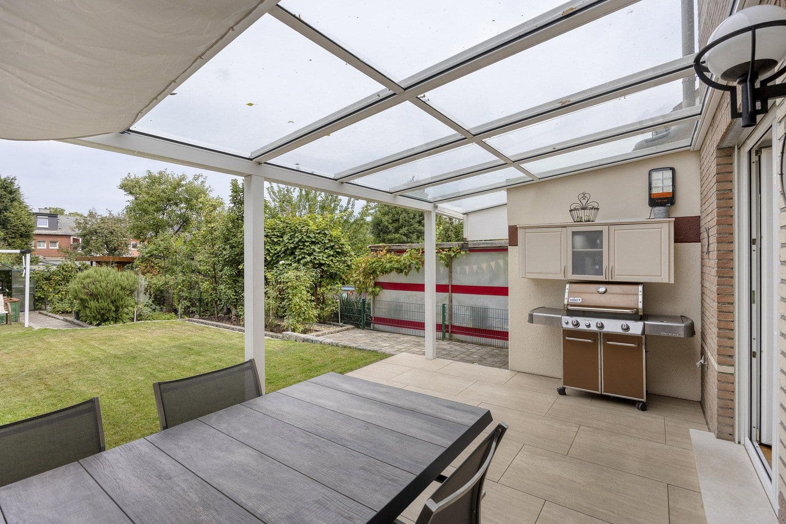 Prodej domu 126 m², pozemek 345 m², Essen, Severní Porýní-Vestfálsko Prodej domu 126 m², pozemek 345 m², Essen, Severní Porýní-Vestfálsko