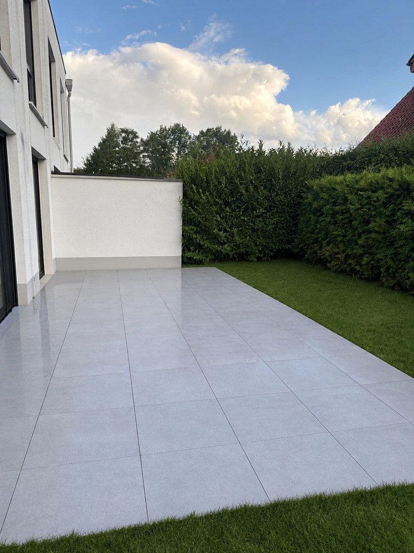 Pronájem domu 130 m², pozemek 320 m², Lippstadt, Severní Porýní-Vestfálsko Pronájem domu 130 m², pozemek 320 m², Lippstadt, Severní Porýní-Vestfálsko