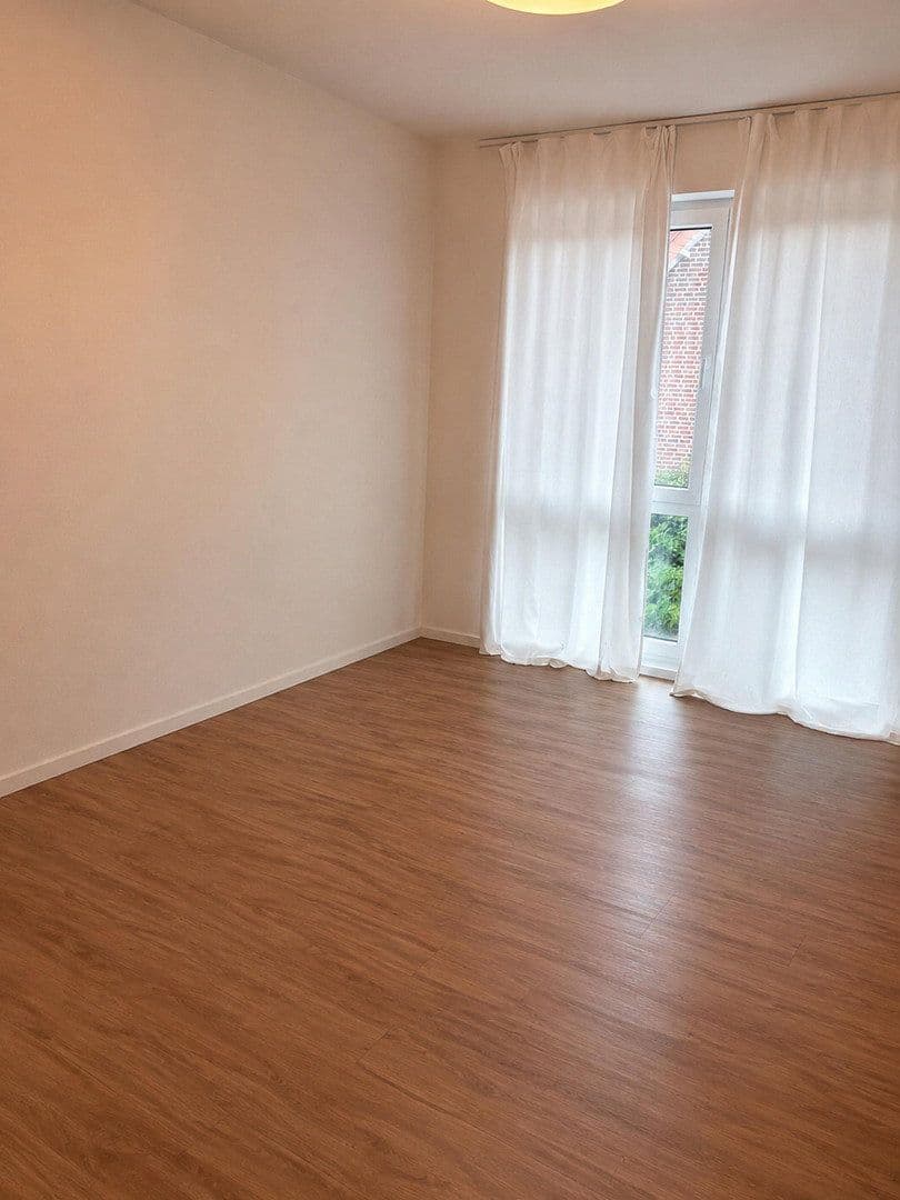 Pronájem domu 130 m², pozemek 320 m², Lippstadt, Severní Porýní-Vestfálsko Pronájem domu 130 m², pozemek 320 m², Lippstadt, Severní Porýní-Vestfálsko