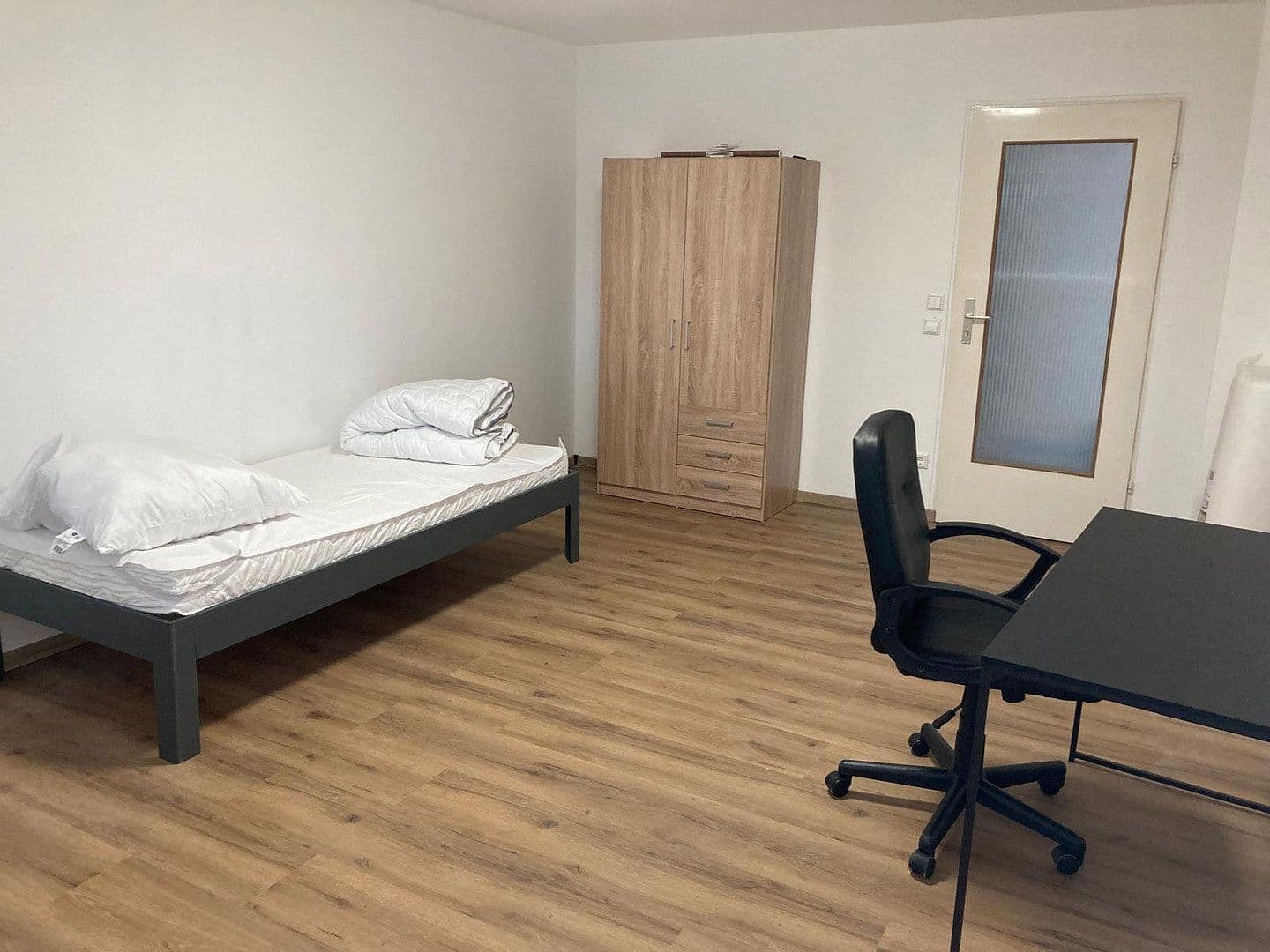 Pronájem bytu 71 m², Stuttgarterstr.17, Heilbronn, Bádensko-Württembersko Pronájem bytu 71 m², Stuttgarterstr.17, Heilbronn, Bádensko-Württembersko