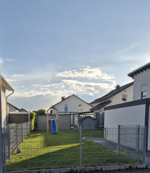 Prodej domu 155 m², pozemek 441 m², Hügelsheim, Bádensko-Württembersko Prodej domu 155 m², pozemek 441 m², Hügelsheim, Bádensko-Württembersko