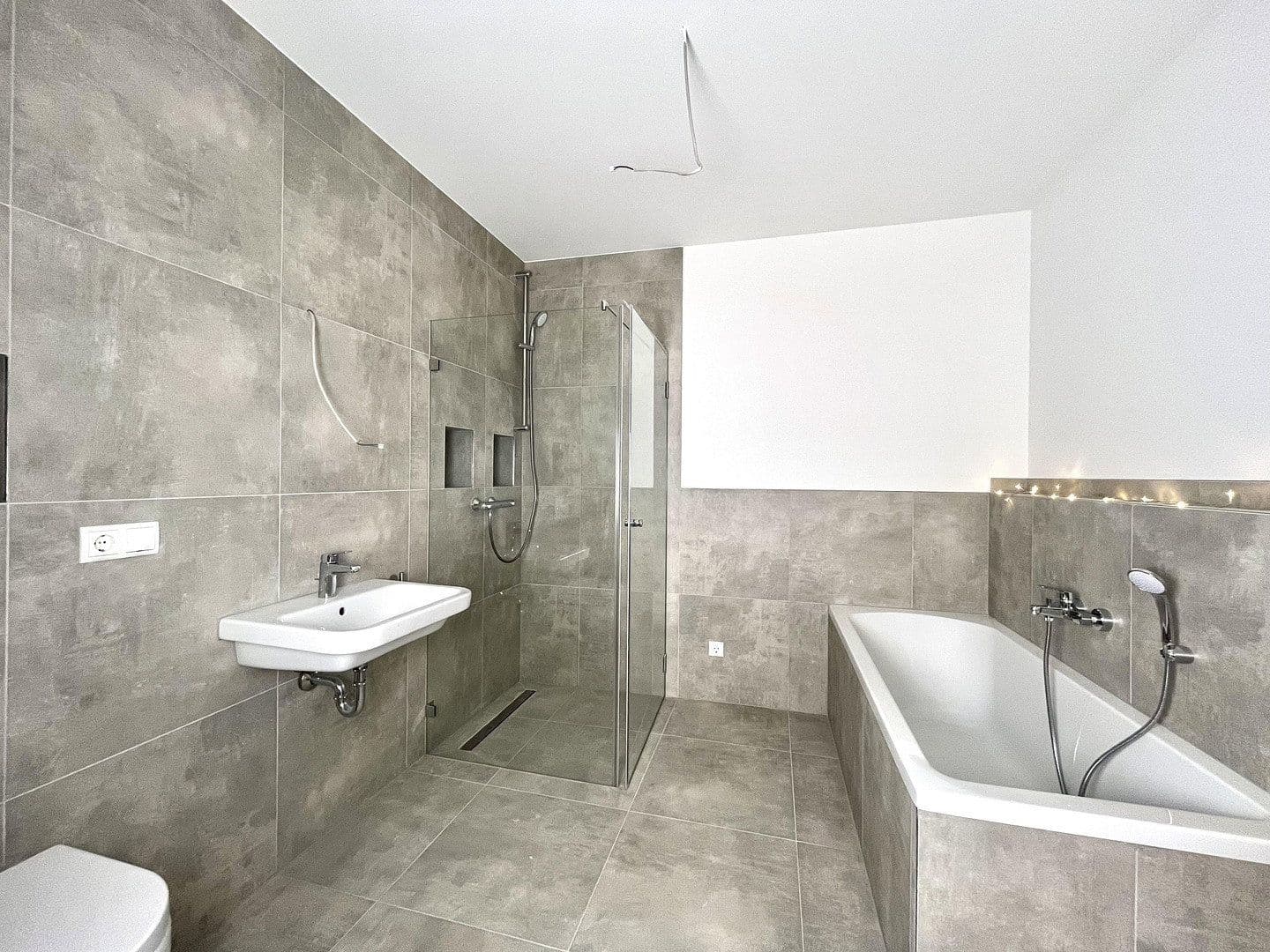 Pronájem bytu 4+1 126 m², Georges-Girard-Ring 7, Mechernich, Severní Porýní-Vestfálsko Pronájem bytu 4+1 126 m², Georges-Girard-Ring 7, Mechernich, Severní Porýní-Vestfálsko