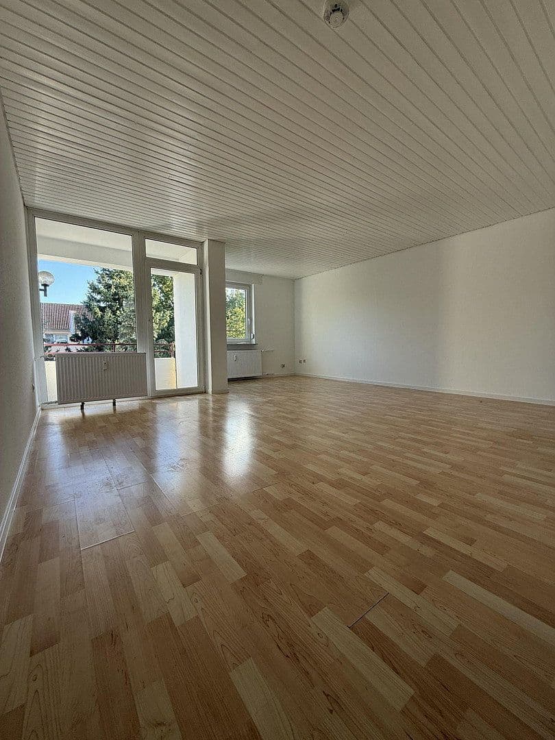 Pronájem bytu 3+1 71 m², Bovenden, Dolní Sasko Pronájem bytu 3+1 71 m², Bovenden, Dolní Sasko