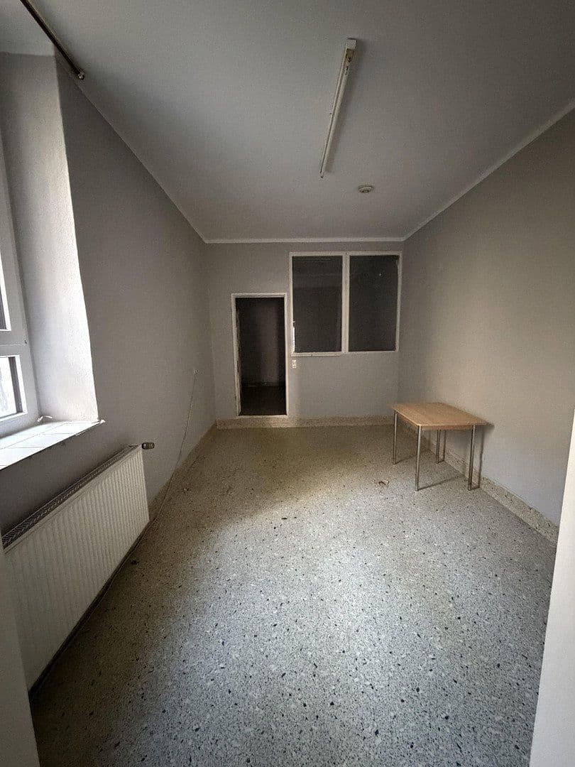 Pronájem kanceláře 80 m², Blücherstraße 11, Krefeld, Severní Porýní-Vestfálsko Pronájem kanceláře 80 m², Blücherstraße 11, Krefeld, Severní Porýní-Vestfálsko