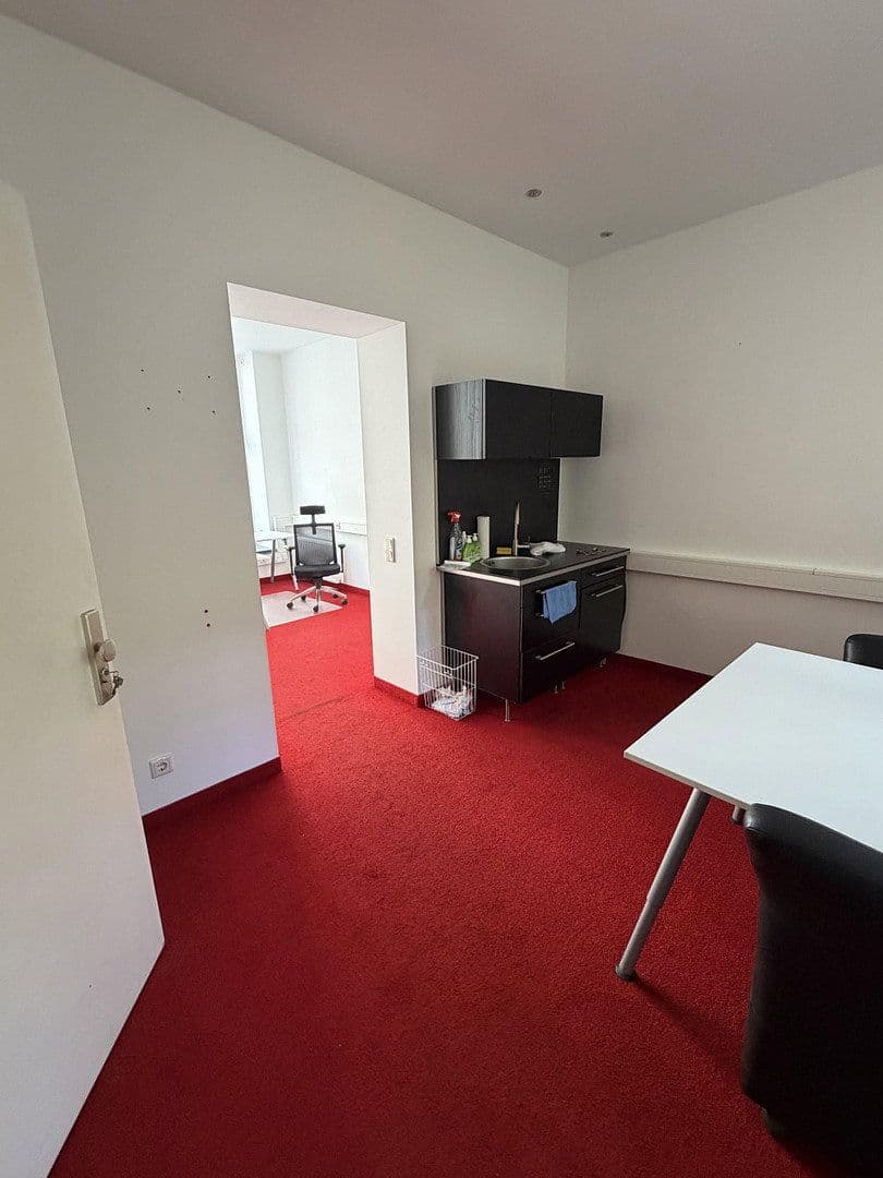 Pronájem kanceláře 80 m², Blücherstraße 11, Krefeld, Severní Porýní-Vestfálsko Pronájem kanceláře 80 m², Blücherstraße 11, Krefeld, Severní Porýní-Vestfálsko