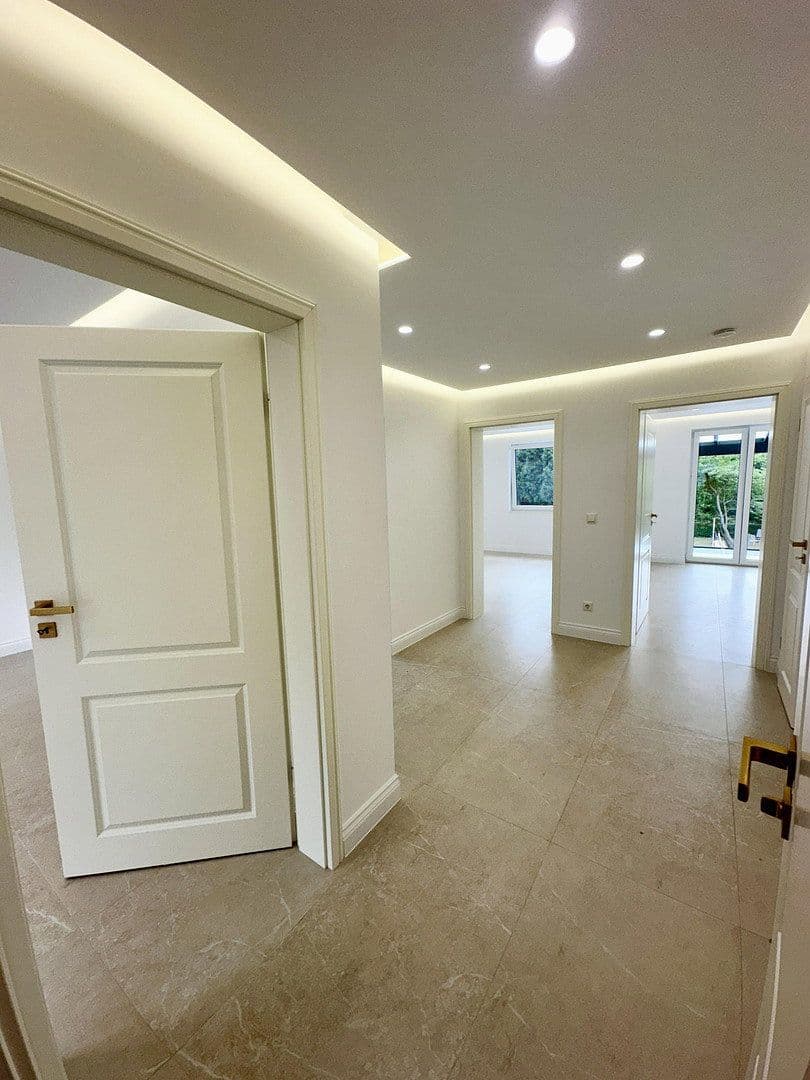 Pronájem bytu 3+1 70 m², Königstraße 17, Oberhausen, Severní Porýní-Vestfálsko Pronájem bytu 3+1 70 m², Königstraße 17, Oberhausen, Severní Porýní-Vestfálsko
