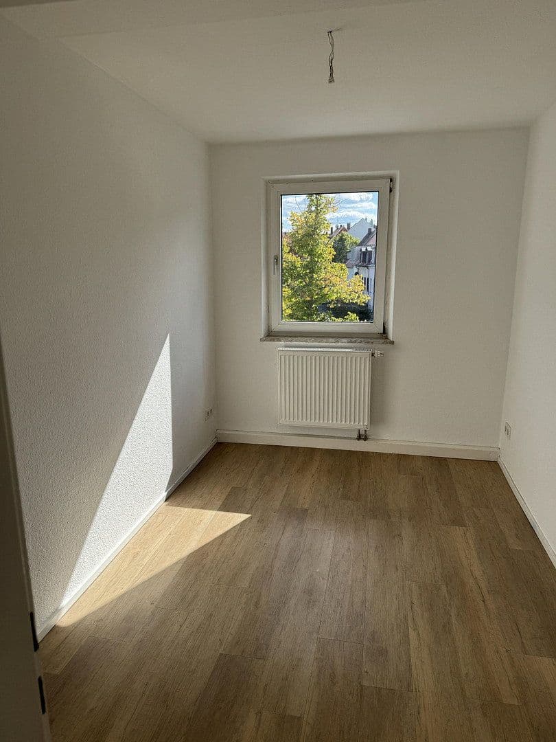 Pronájem bytu 4+1 69 m², Obere Seitenstr. 16, Nürnberg, Bavorsko Pronájem bytu 4+1 69 m², Obere Seitenstr. 16, Nürnberg, Bavorsko