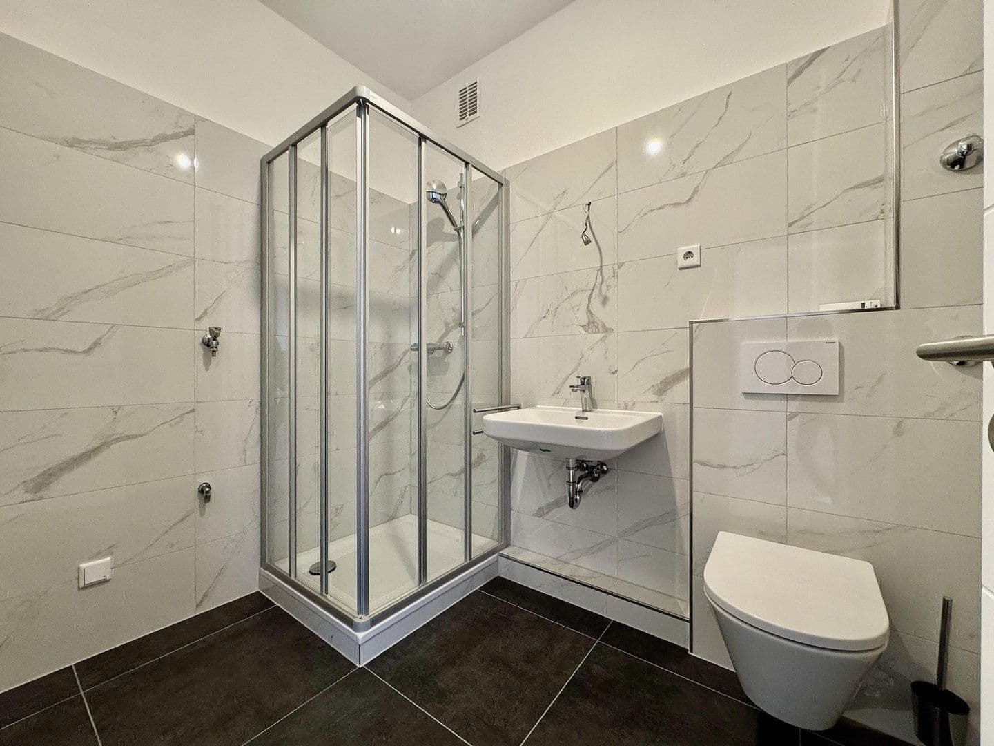 Pronájem bytu 2+kk 79 m², Ruhrstraße 17, Witten, Severní Porýní-Vestfálsko Pronájem bytu 2+kk 79 m², Ruhrstraße 17, Witten, Severní Porýní-Vestfálsko